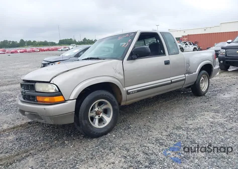 2000 Chevrolet S-10 Ls from USA, damaged, VIN 1GCCS19W1Y8258965